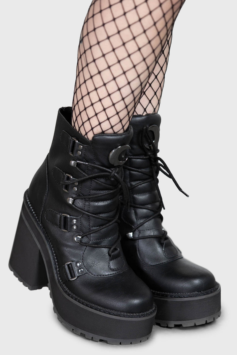 Broom Rider Boots [B]