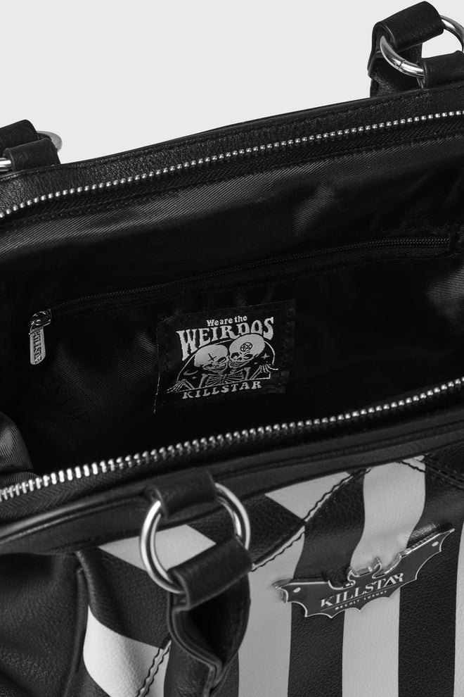 Never Trust The Living Handbag