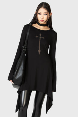 The Top 8 Goth Fashion Must-Haves You Will Love!
